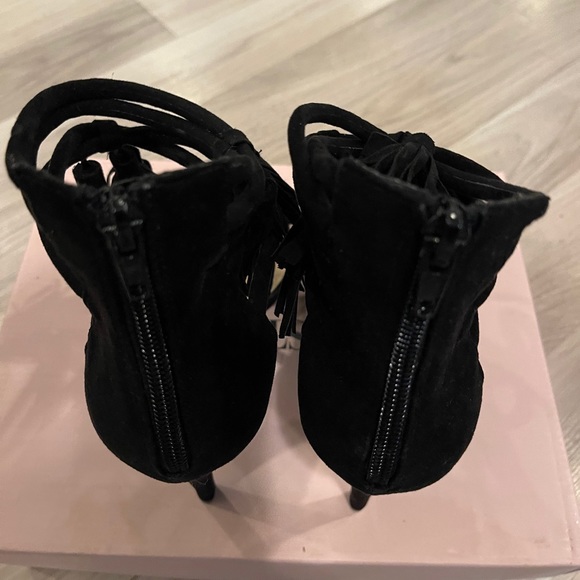Black tassel/strapped 3.5inch heels - Picture 4 of 6